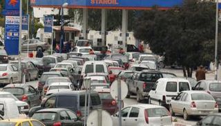 تونس تتعرض لأزمات متتالية في الوقود- أرشيفية