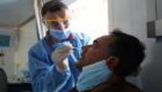 1073 إصابة جديدة بكورونا و10 وفيات في ليبيا