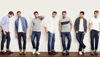 تنسيق لون الحذاء مع الملابس للرجال