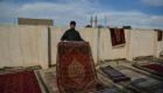 صيد السجاد القديم في أفغانستان.. اللعب مع الذئاب