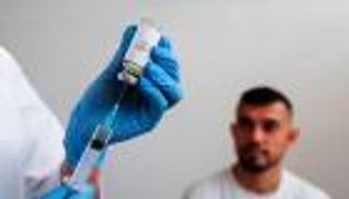 972 إصابة جديدة و8 وفيات بكورونا في ليبيا