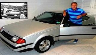 زيكو أسطورة الكرة البرازيلية وسيارته