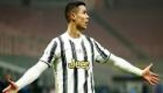 عودة رونالدو إلى ريال مدريد.. الأسطورة يقسم الجماهير