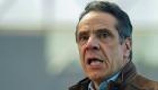 حاكم نيويورك يتحدى اتهامات التحرش: لا استقالة