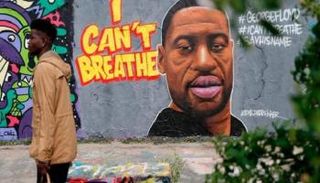 جدارية لجورج فلويد رسمت لتخليد آخر كلماته