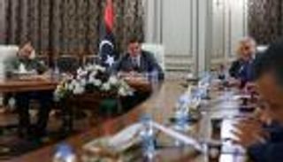 بالصور.. حكومة الدبيبة تتسلم مقرها بطرابلس الليبية