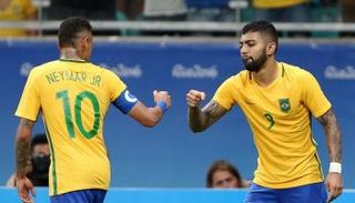 جابرييل باربوسا مع نيمار في منتخب البرازيل