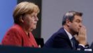 المحافظون بقيادة ميركل يواجهون شبح الهزيمة في ولايتين