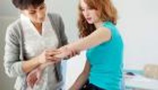 أسباب الصدفية.. انتبه إلى العامل الوراثي