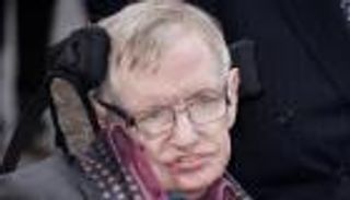 ستيفن هوكينج.. محطات مهمة في حياة معجزة القرن الـ21