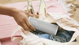 سماعة سونوس Roam الجوالة الجديدة 