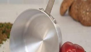 أضرار خطيرة في الأواني الألومنيوم