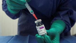 لقاح أسترازينيكا للوقاية من كورونا يثير الكثير من القلق