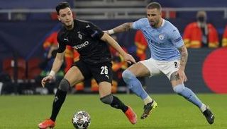 رامي بن سبعيني نجم بروسيا مونشنجلادباخ أمام مانشستر سيتي
