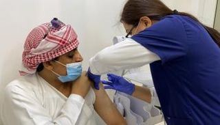 تطعيمات كورونا في الإمارات