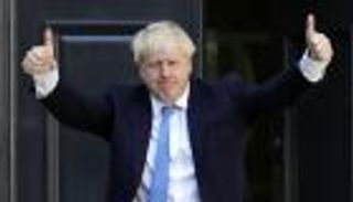 بوريس جونسون يدافع عن لقاح أسترازينيكا: ليس ضارا