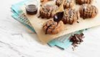 3 طرق لعمل صوص "الشوكولاتة" للسينابون