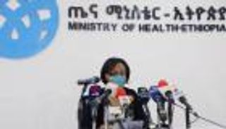 رغم الآثار الجانبية.. إثيوبيا تعلن استمرار التطعيم بلقاح أسترازينيكا