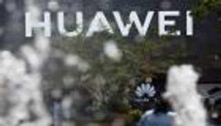 "هواوي" تشهر سلاح "الملكية الفكرية" لجني غنائم الـ5G.. العملاق يثأر