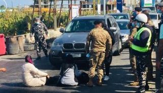 جانب من الاحتجاجات على سعر صرف الدولار - أرشيفية