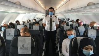 من داخل طائرة تابعة لمصر للطيران