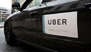 أوبر تقر بحق السائقين في التعيين