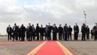 قيس سعيد يصل إلى ليبيا.. "المنفي" في استقباله