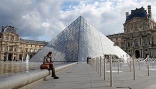 تفشي فيروس كورونا في باريس