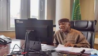 مفوض السلم والأمن الأفريقي السفير أديوي بانكوي