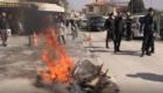 حرائق واحتجاجات.. صرخات ألم تجار "قونية" تملأ سماء تركيا