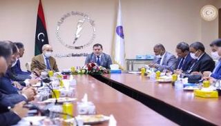 رئيس حكومة الوحدة الوطنية لحل أزمة الكهرباء 