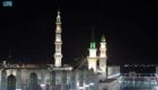 مع اقتراب رمضان.. إنارة "المسجد النبوي" درة فريدة وتقنيات حديثة 