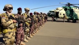 جنود من الجيشين السوداني والمصري خلال مناورات مشتركة سابقة