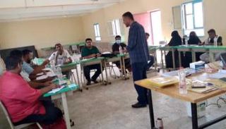 جلسة مجتمعية لآباء وأمهات لمناقشة مشاكل التعليم بعدن