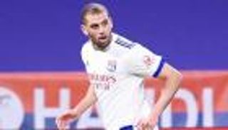 بين الأعلى أجرا.. كم يتقاضى إسلام سليماني بالدوري الفرنسي؟