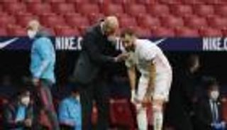 "الكل يحب مشاهدته".. زيدان يهاجم منتخب فرنسا بسبب بنزيما