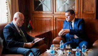 جانب من لقاء الدبيبة ومدير شركة إيني الإيطالية