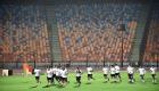 بالصور.. لكسر نحس الـ600 يوم.. صلاح يعود إلى منتخب مصر