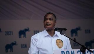 الرئيس الكونغولي دينيس ساسو نجيسو - أ.ف.ب