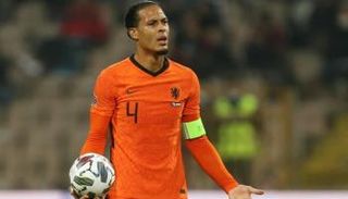 فيرجيل فان دايك مدافع منتخب هولندا وفريق ليفربول