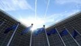 صراع لقاحات بين أوروبا وبريطانيا.. الإسترليني في قلب الأزمة