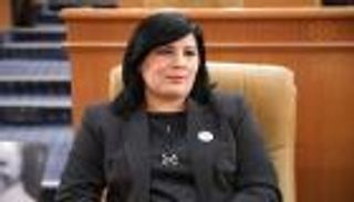 بلطجة إخوانية.. عبير موسي تتعرض للاعتداء بالبرلمان التونسي