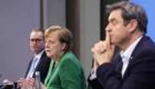 ميركل: ألمانيا تشهد "جائحة جديدة" من سلالات كورونا المتحورة