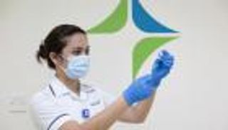 الإمارات تقدم 7.6 مليون جرعة من لقاح كورونا