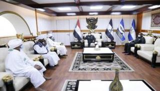 جانب من لقاء البرهان ووفد قبيلة الكبابيش