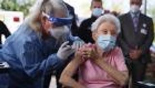 دراسة: 86% من رافضي لقاح كورونا عدلوا عن قرارهم