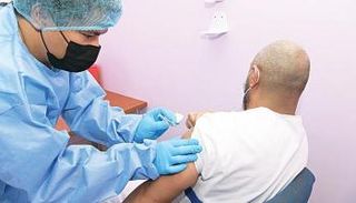 تطعيمات كورونا في الإمارات