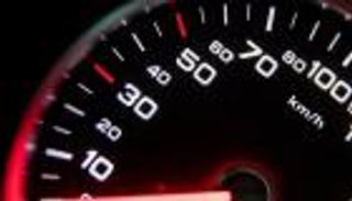 لماذا تتفوق السيارات الكهربائية على التقليدية؟.. أكثر ديناميكية