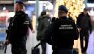 إخلاء ساحة البرلمان الهولندي بعد تهديد بوجود قنبلة