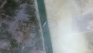السفينة
